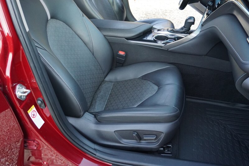 2018 Toyota Camry XSE - Photo 17 - Bogalusa, LA 70427