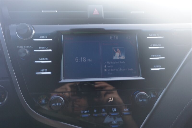 2018 Toyota Camry XSE - Photo 11 - Bogalusa, LA 70427