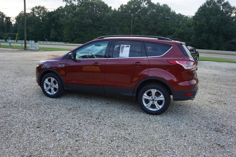 2016 Ford Escape SE - Photo 10 - Bogalusa, LA 70427