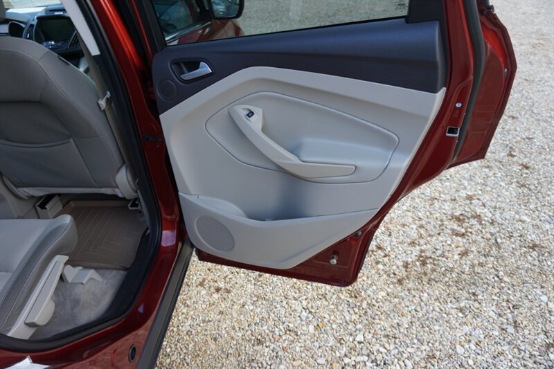 2016 Ford Escape SE - Photo 27 - Bogalusa, LA 70427