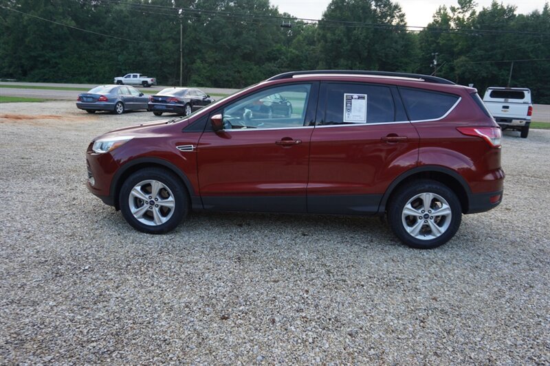 2016 Ford Escape SE - Photo 9 - Bogalusa, LA 70427