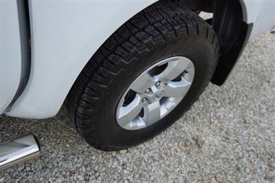 2009 Nissan Frontier SE V6   - Photo 44 - Bogalusa, LA 70427