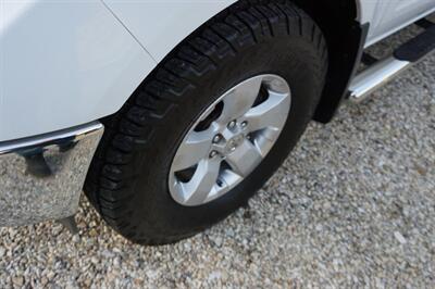 2009 Nissan Frontier SE V6   - Photo 43 - Bogalusa, LA 70427