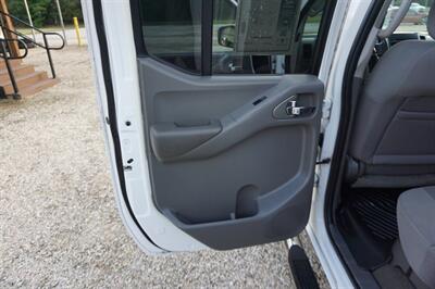 2009 Nissan Frontier SE V6   - Photo 31 - Bogalusa, LA 70427