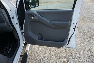 2009 Nissan Frontier SE V6   - Photo 36 - Bogalusa, LA 70427