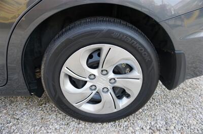 2013 Honda Civic LX   - Photo 28 - Bogalusa, LA 70427