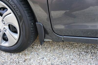 2013 Honda Civic LX   - Photo 8 - Bogalusa, LA 70427