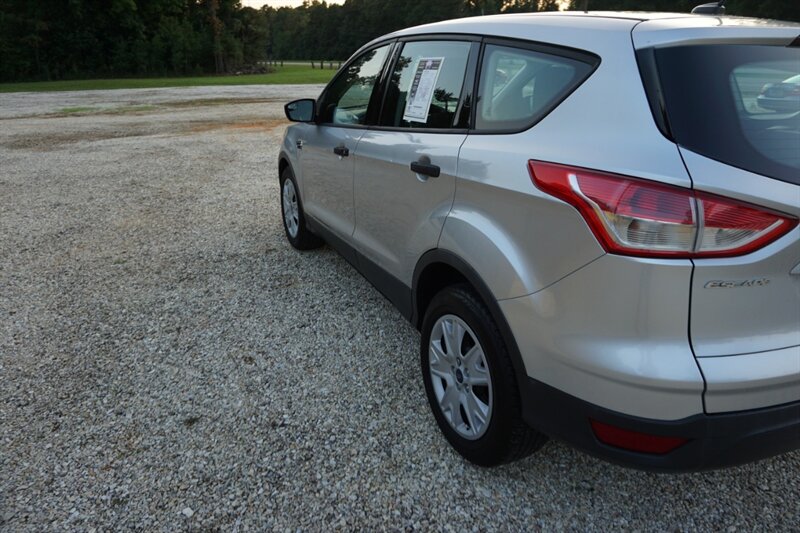 2014 Ford Escape S - Photo 5 - Bogalusa, LA 70427