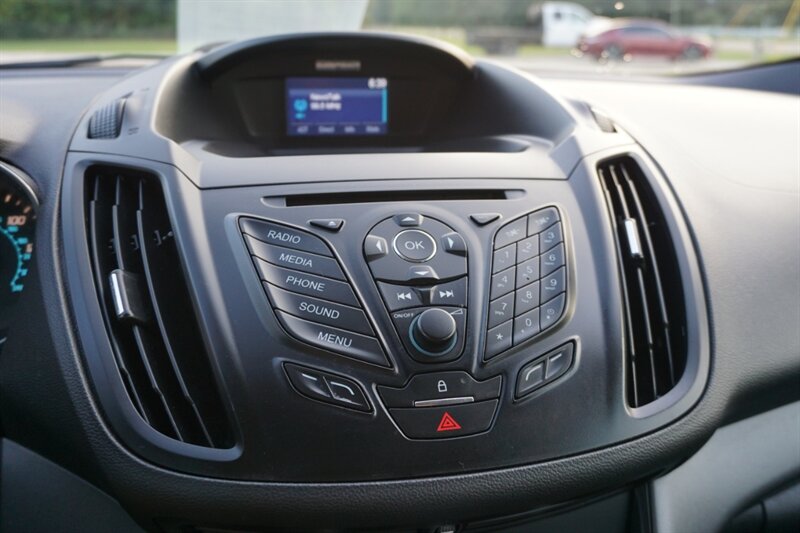 2014 Ford Escape S - Photo 10 - Bogalusa, LA 70427