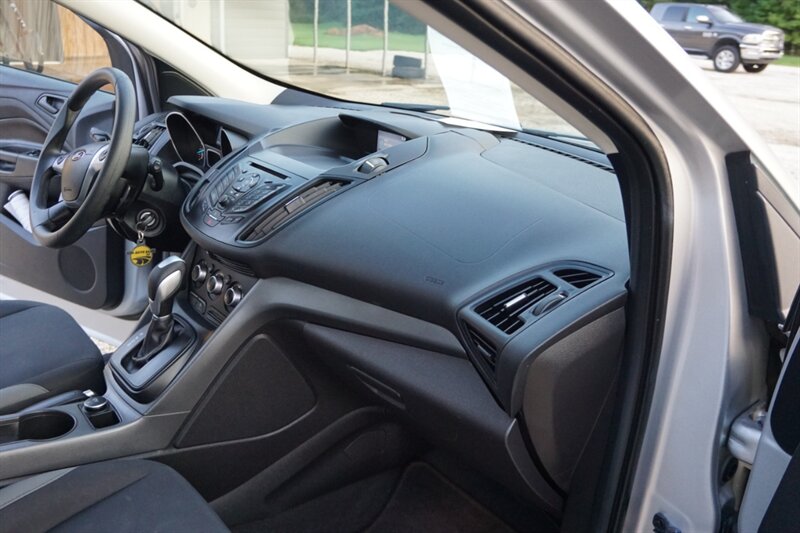 2014 Ford Escape S - Photo 15 - Bogalusa, LA 70427