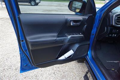 2017 Toyota Tacoma SR5 V6   - Photo 29 - Bogalusa, LA 70427