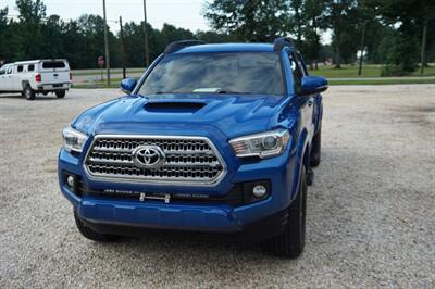 2017 Toyota Tacoma SR5 V6   - Photo 4 - Bogalusa, LA 70427