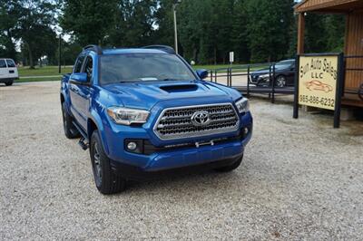2017 Toyota Tacoma SR5 V6   - Photo 2 - Bogalusa, LA 70427
