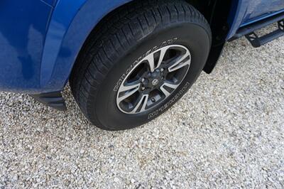 2017 Toyota Tacoma SR5 V6   - Photo 43 - Bogalusa, LA 70427
