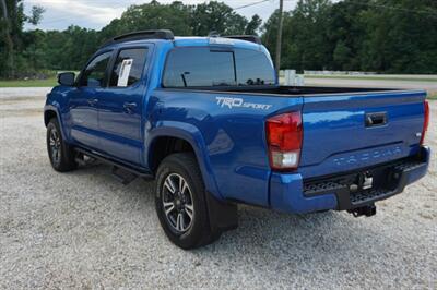 2017 Toyota Tacoma SR5 V6   - Photo 12 - Bogalusa, LA 70427