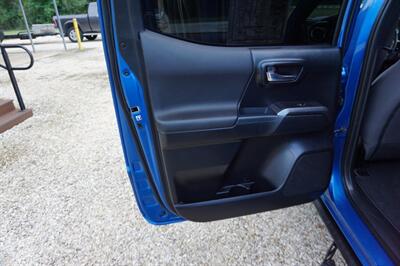 2017 Toyota Tacoma SR5 V6   - Photo 31 - Bogalusa, LA 70427