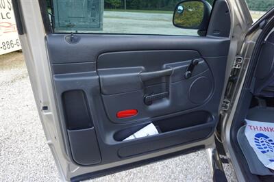 2004 Dodge Ram 1500 ST 2dr Regular Cab S   - Photo 23 - Bogalusa, LA 70427