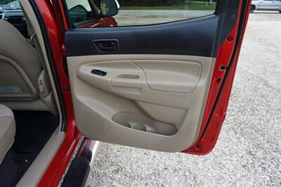 2012 Toyota Tacoma PreRunner  SR5 - Photo 30 - Bogalusa, LA 70427