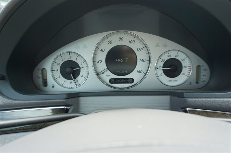 2004 Mercedes-Benz E 500 4MATIC - Photo 29 - Bogalusa, LA 70427