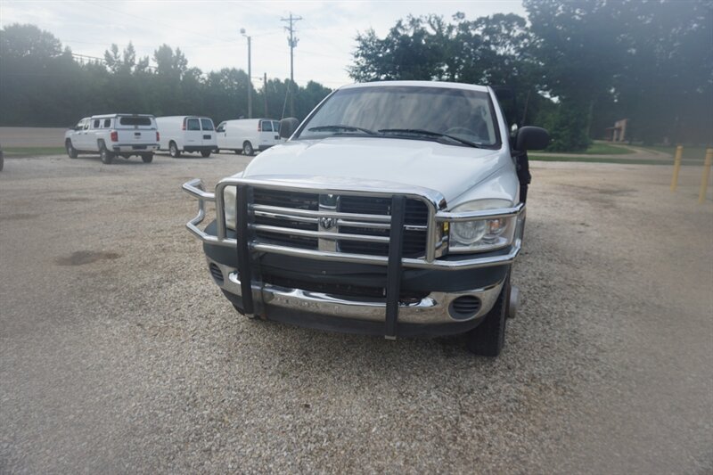 2007 Dodge Ram 3500 Flat Bed - Photo 4 - Bogalusa, LA 70427