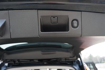 2015 Cadillac Escalade Premium   - Photo 31 - Bogalusa, LA 70427