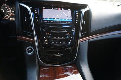 2015 Cadillac Escalade Premium   - Photo 12 - Bogalusa, LA 70427