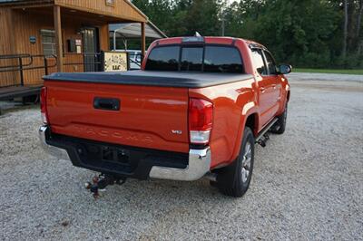 2017 Toyota Tacoma SR5 V6   - Photo 12 - Bogalusa, LA 70427