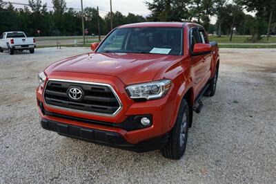 2017 Toyota Tacoma SR5 V6   - Photo 4 - Bogalusa, LA 70427