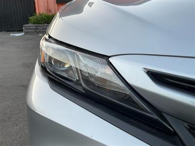 2022 Toyota Camry Hybrid SE   - Photo 4 - Norwalk, CA 90650-2241