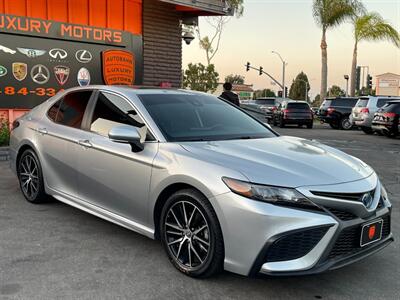 2022 Toyota Camry Hybrid SE   - Photo 19 - Norwalk, CA 90650-2241