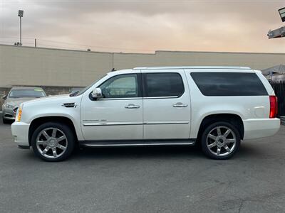 2012 Cadillac Escalade ESV Luxury   - Photo 7 - Norwalk, CA 90650-2241