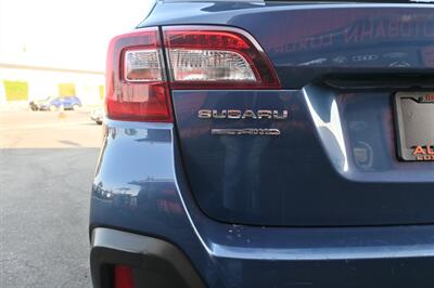 2019 Subaru Outback 2.5i Limited   - Photo 11 - Norwalk, CA 90650-2241
