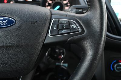 2017 Ford Escape SE   - Photo 30 - Norwalk, CA 90650-2241