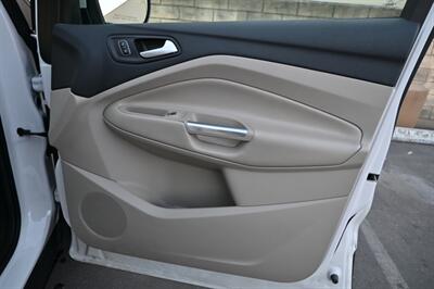 2017 Ford Escape SE   - Photo 55 - Norwalk, CA 90650-2241