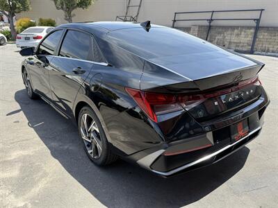 2024 Hyundai ELANTRA Hybrid Limited   - Photo 6 - Norwalk, CA 90650-2241