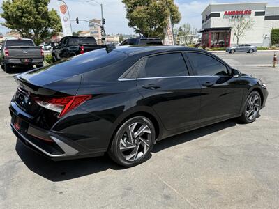 2024 Hyundai ELANTRA Hybrid Limited   - Photo 13 - Norwalk, CA 90650-2241