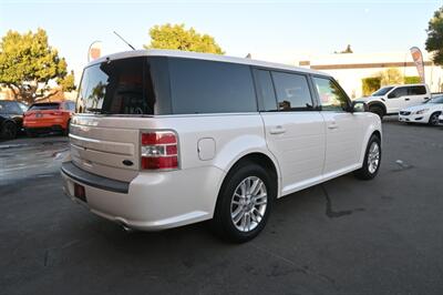 2013 Ford Flex SEL   - Photo 12 - Norwalk, CA 90650-2241