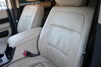 2013 Ford Flex SEL   - Photo 22 - Norwalk, CA 90650-2241