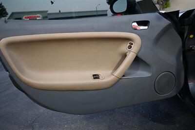 2006 Pontiac Solstice   - Photo 21 - Norwalk, CA 90650-2241
