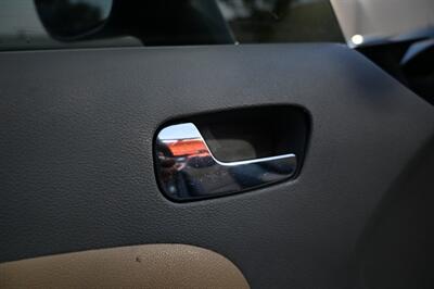 2006 Pontiac Solstice   - Photo 22 - Norwalk, CA 90650-2241