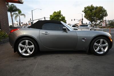 2006 Pontiac Solstice   - Photo 13 - Norwalk, CA 90650-2241