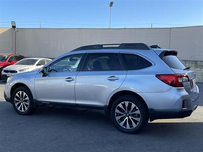 2017 Subaru Outback 3.6R Limited   - Photo 10 - Norwalk, CA 90650-2241