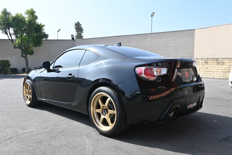 2016 Scion FR-S photo 7