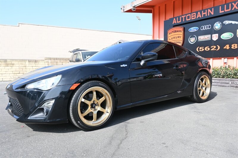 2016 Scion FR-S photo 5