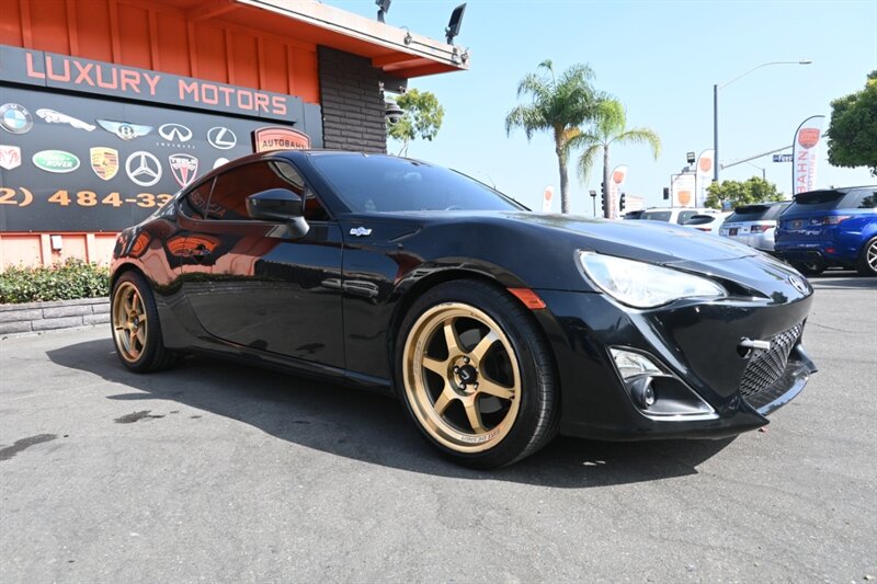 2016 Scion FR-S photo 13
