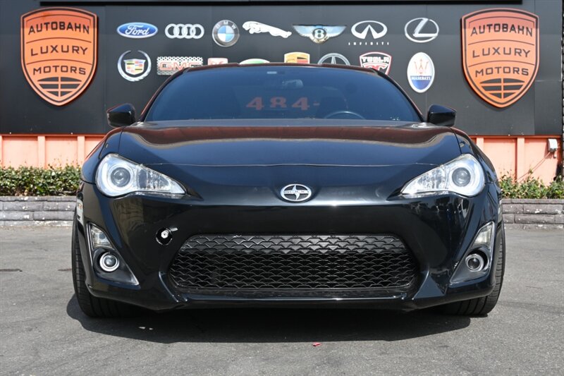 2016 Scion FR-S photo 2