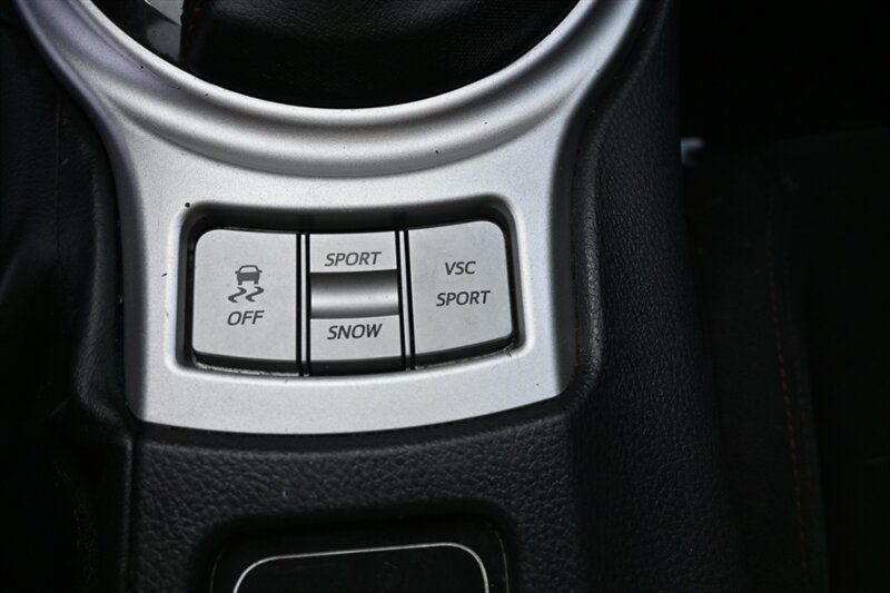 2016 Scion FR-S photo 30