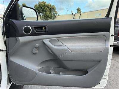 2006 Toyota Tacoma PreRunner   - Photo 33 - Norwalk, CA 90650-2241