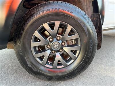2006 Toyota Tacoma PreRunner   - Photo 10 - Norwalk, CA 90650-2241
