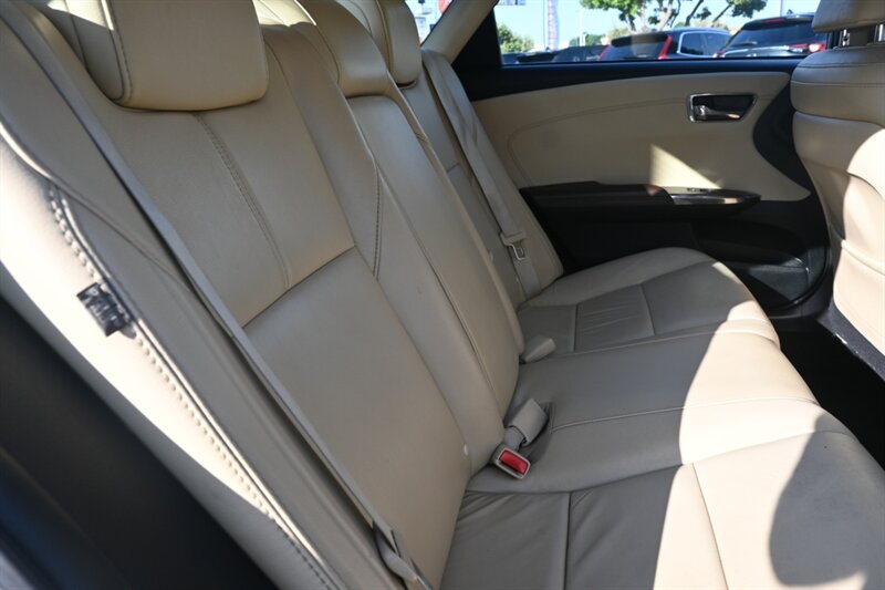 2015 Toyota Avalon Hybrid XLE Touring photo 44